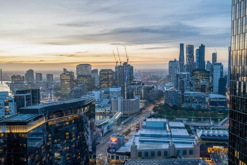Luxe Haven - 42Nd Floor Panoramic City Views Melbourne Exterior photo