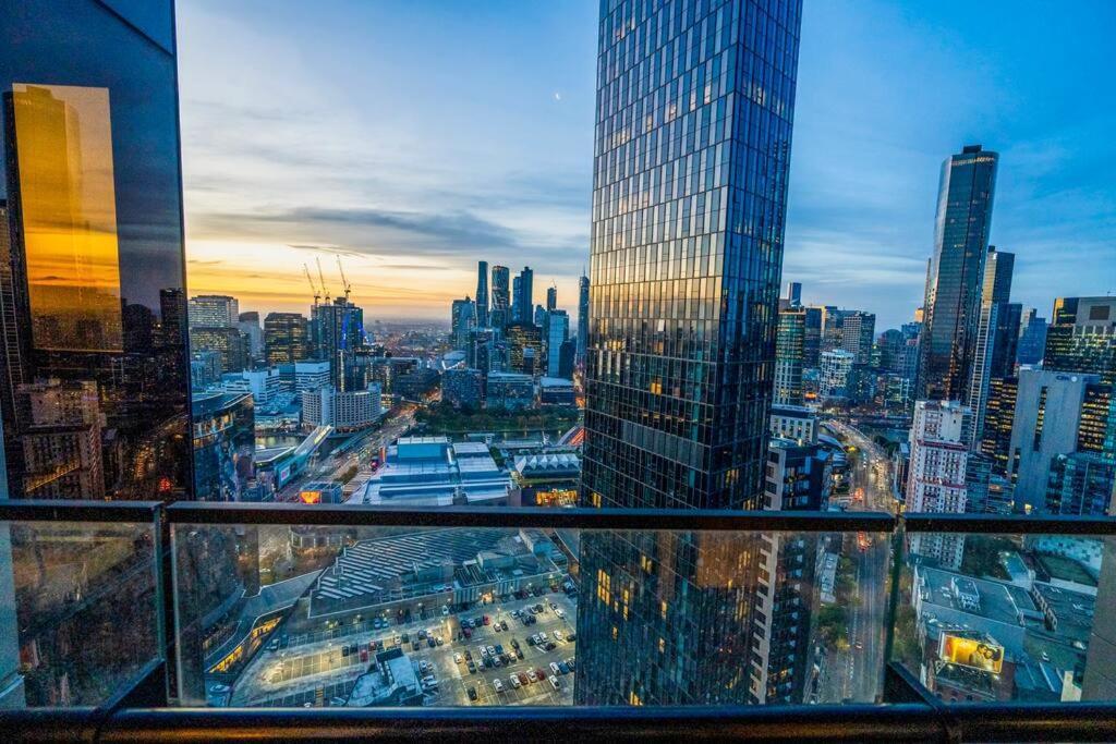Luxe Haven - 42Nd Floor Panoramic City Views Melbourne Exterior photo